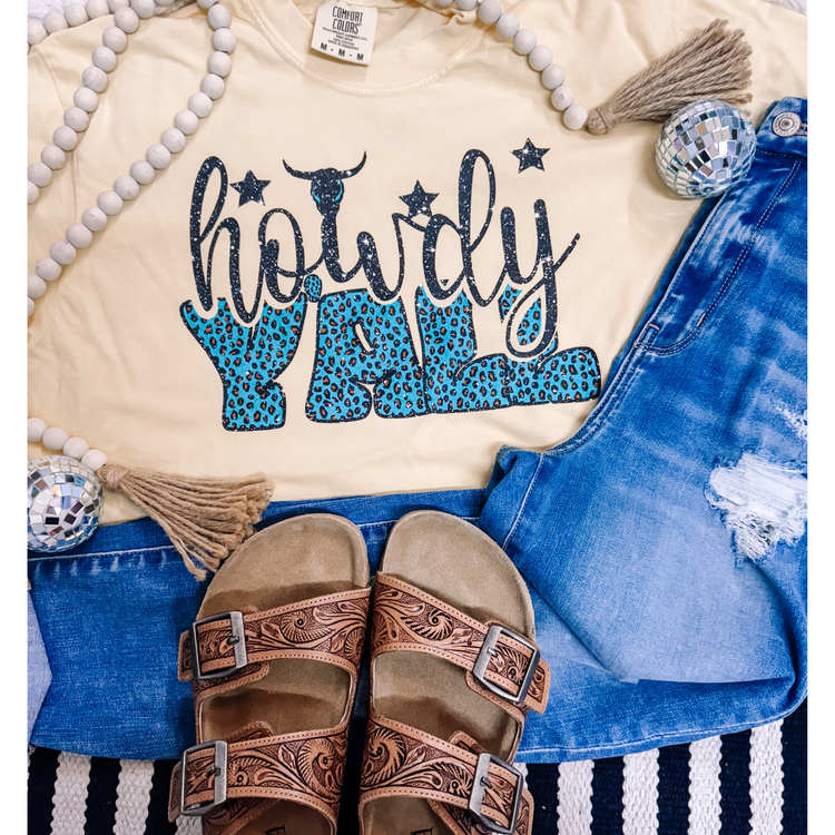 Howdy Yall Comfort Colors Graphic Tee